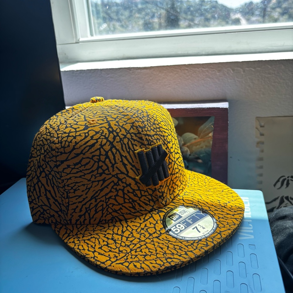 7 1/4 🐝 Undefeated x New Era 59FIFTY Fitted Cap 🎰 BLACK AND YELLOW RARE